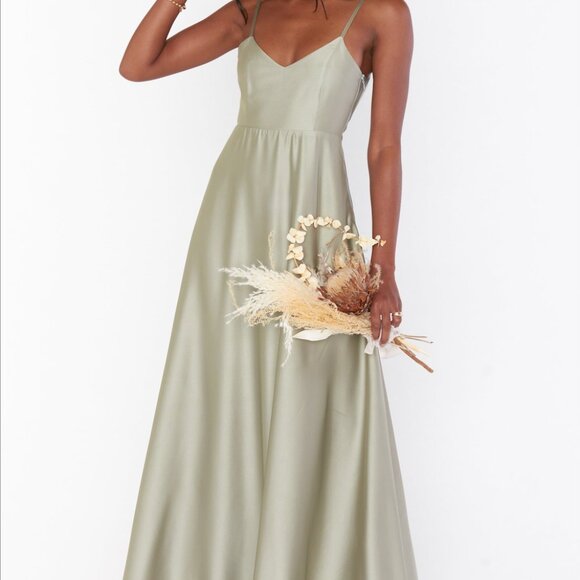 💚✨ Show Me Your Mumu Faith Maxi Dress – Moss Green Satin (XL) ✨💚 - Picture 4 of 14